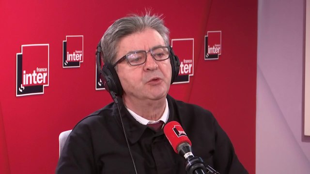 Jean-Luc Mélenchon sur les réfugiés syriens massés aux portes de la Grèce : Il faut accueillir ces pauvres gens (...) Montrons à Erdogan que nous sommes des puissances supérieures à sa violence
