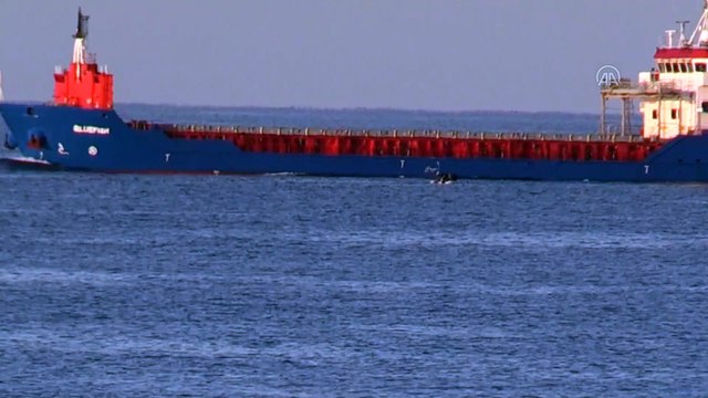 Yunan güvenlik güçleri, düzensiz göçmen botlarını zorla geri döndürdü (2) - MUĞLA