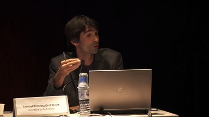 Regard juridique sur la valorisation des photographies dans l'environnement numérique