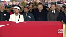 Cumhurbaşkanı Erdoğan'dan İdlib şehidinin evine taziye ziyareti