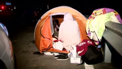 Sınır kapılarında bekleyiş devam ediyor