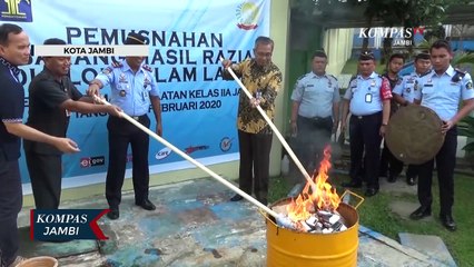 Telpon Genggam Penghuni Lapas di Musnahkan
