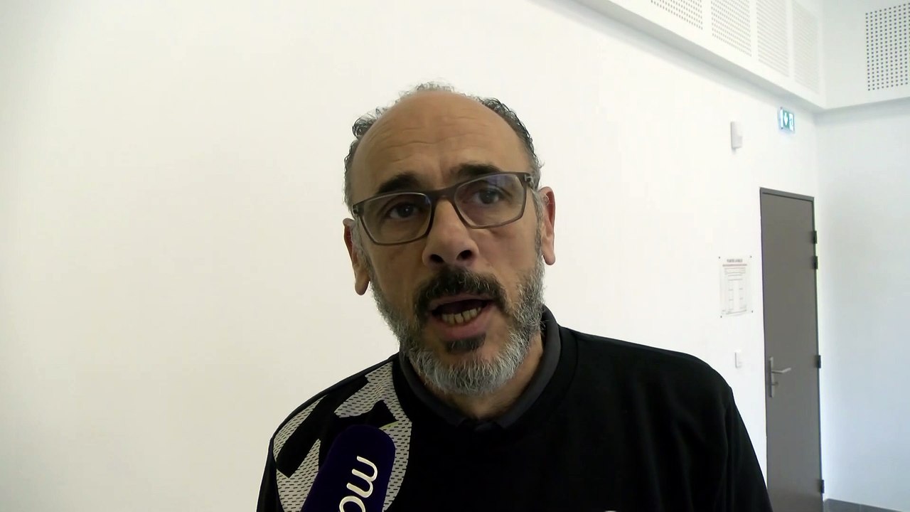 Le coach Gilles Derot avant le déplacement d'Istres Provence Handball à Dunkerque