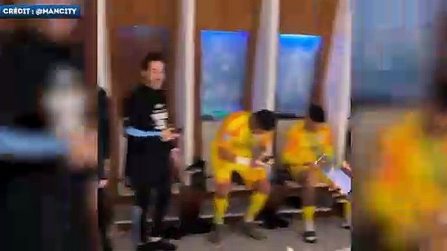 Benjamin Mendy s’ambiance sur Wonderwall après le titre de Manchester City