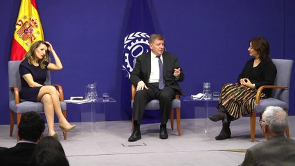 Encuentro entre Yolanda Díaz y Guy Ryder, moderados por Pepa Bueno
