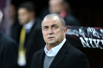 Fatih Terim, sosyal medyada kendisine hakaret eden taraftara dava açti