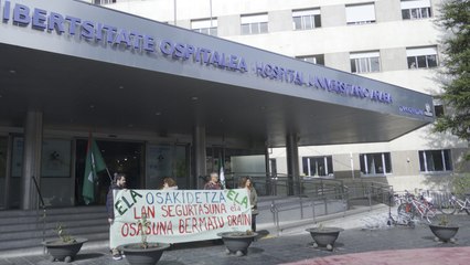Concentración de ELA en el Hospital de Txagorritxu, en Vitoria
