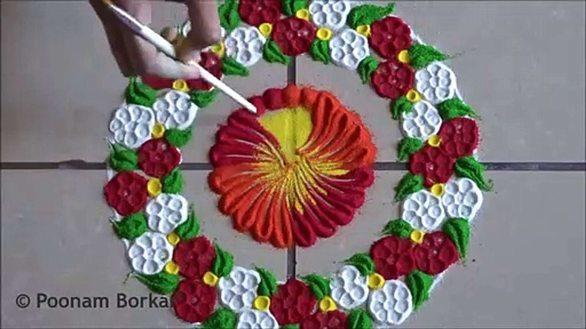 Beautiful and vibrant rangoli using bangles Easy rangoli designs - video  Dailymotion