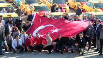Taksiciler idlib şehitleri ve bahar kalkanı harekatı için araçlarına türk bayrağı astı