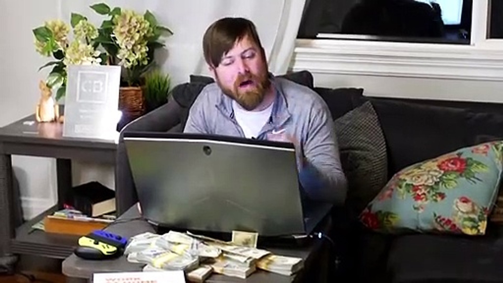 ⁣How To Make $4000 per month from Youtube