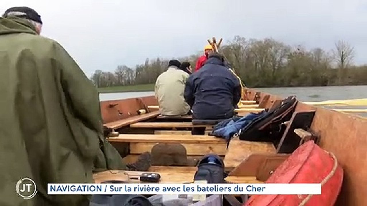 NAVIGATION Sur la rivière avec les bateliers du Cher
