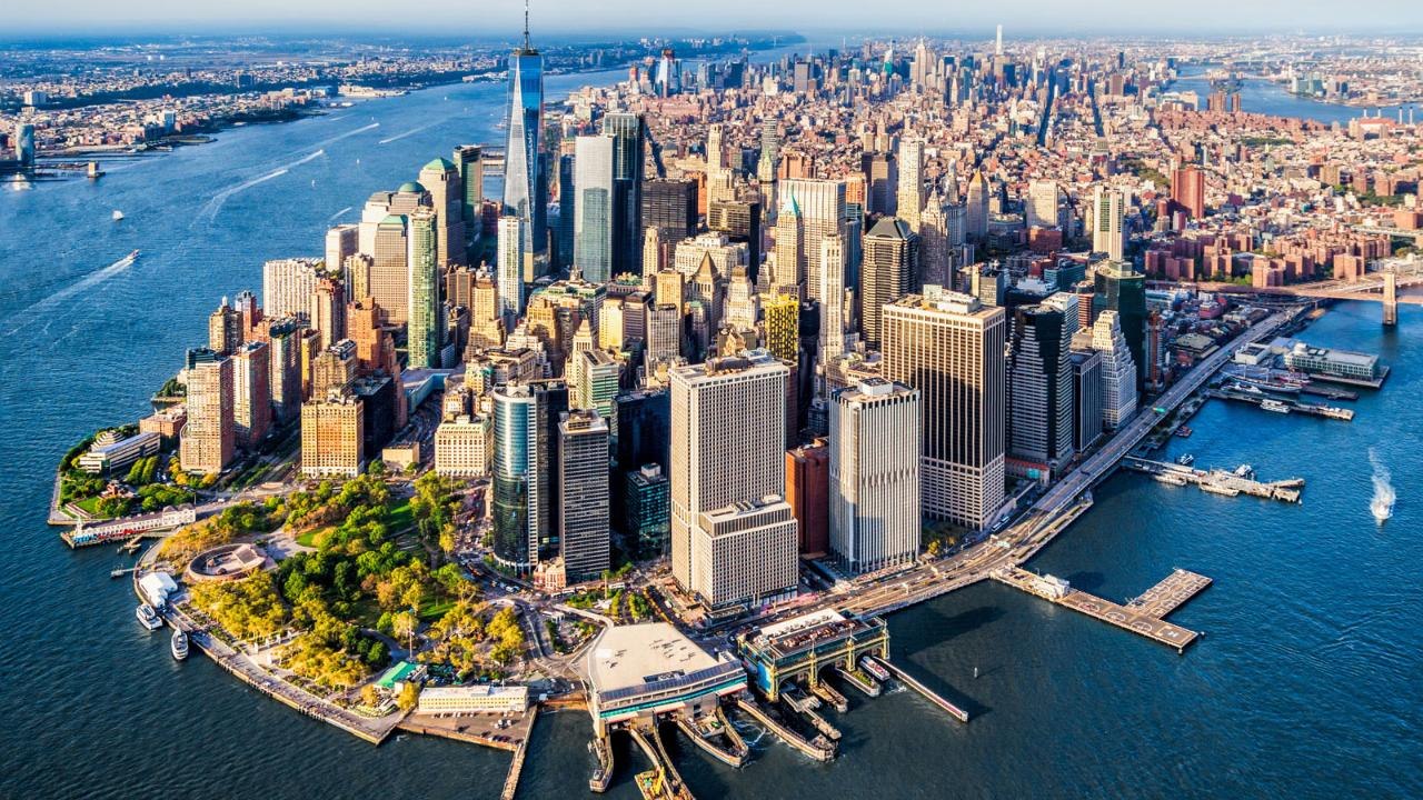 NYC Is Looking to Hire Someone to Live Rent-free and Discover the Best Parts of Downtown