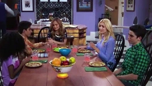 Jessie S04E11 Catch Of The Day - video dailymotion
