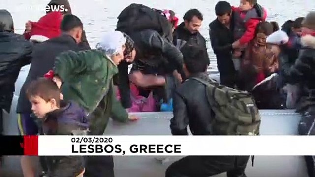 شاهد: استمرار تدفق المهاجرين من تركيا نحو الحدود الأوروبية