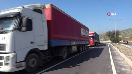 BM'den Suriye'ye 17 tırlık insani yardım