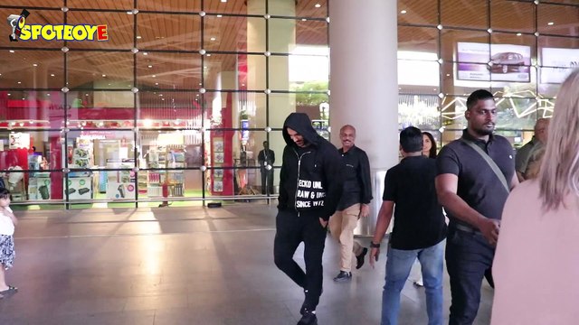 Sara Ali Khan, John Abraham, Priyank Sharma, Gauahar Khan Spotted at the Airport | SpotboyE