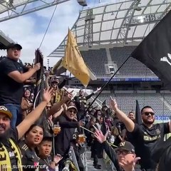 Les supporters du LAFC charrient David Beckham après le premier match perdu de son Inter Miami