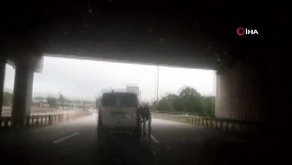Patenli gencin 60 km hızla tehlikeli yolculuğu