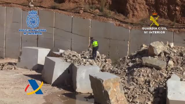 Desarticulada en Alicante una organización que introducía droga oculta en bloques de mármol