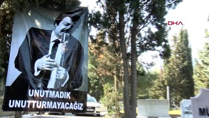 Müslüm gürses mezarı başında anıldıd
