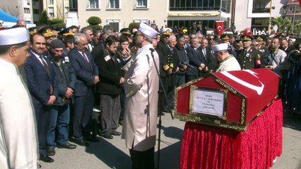 İzmirliler şehidini uğurladı