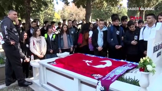 Müslüm Gürses vefatının 7'inci yılında mezarı başında anıldı