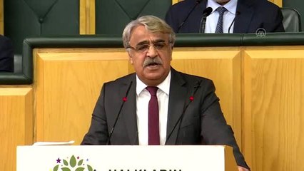 HDP Eş Genel Başkanı Sancar: "Mültecilere, Avrupa'daki bütün devletler kapılarını açmalıdır"