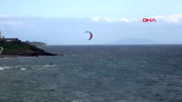 Muğla bodrum'da bir yanda sörf ve diğer yanda göçmen devriyesi