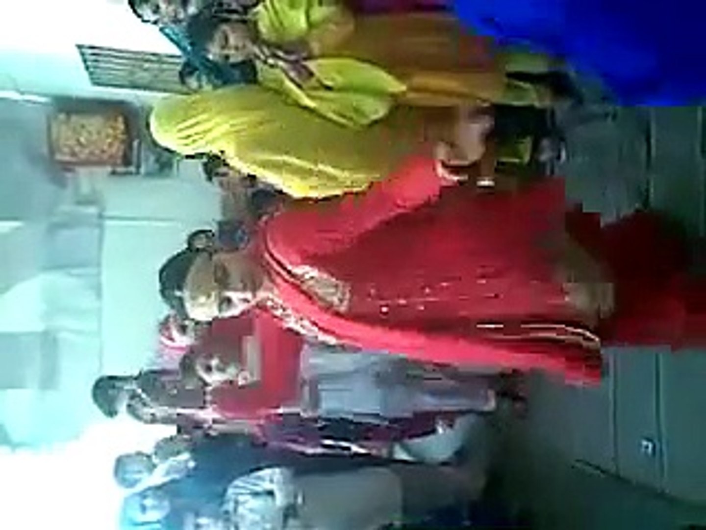 Desi Girls Dancing Wedding Sindhi song