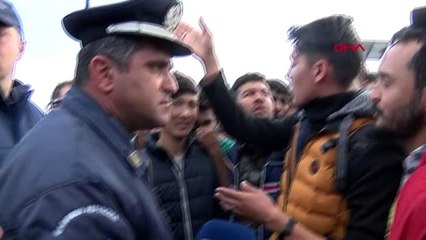 Midilli adasında göçmenlerle yunan polisi arasında gerginlik-4