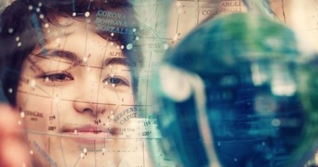 Canada : une étudiante en doctorat découvre 17 planètes dont une habitable