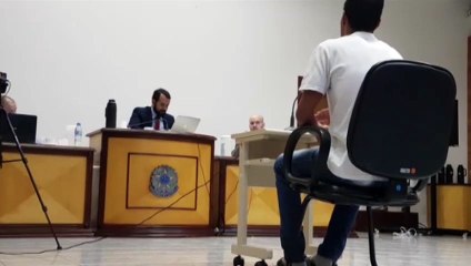 Homem acusado de matar vítima com cinco tiros é julgado