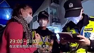 上海警察“散装英语”走红 …