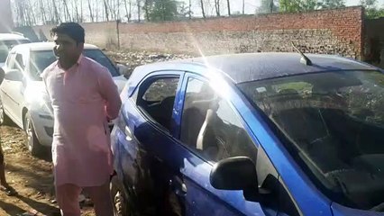 शामली: गाडियों के शीशे तोड़कर कीमती सामान उड़ा ले गए बदमाश