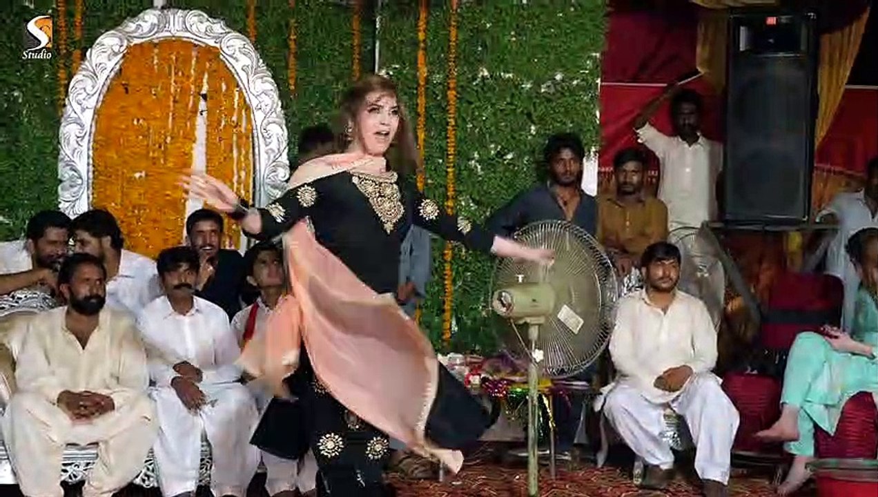 saajan_saajan_teri_dulhan_sajaungi_pari_paro_dance_performance_2020