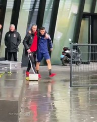 Oğuzhan Özyakup ve Van Persie barıştı
