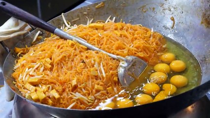 태국에서 가장 유명한 팟타이, 줄서서 먹는 곳   most famous pad thai - thai street food