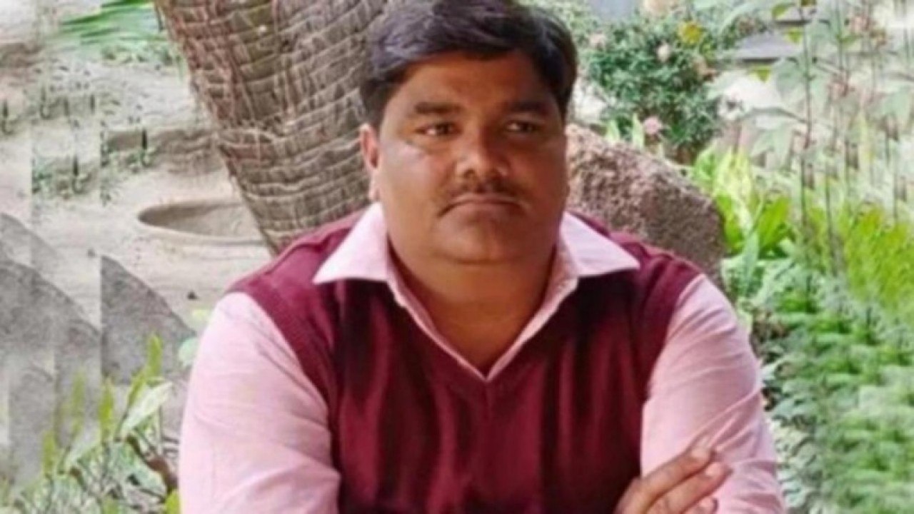 Delhi Police flip-flop on Tahir Hussain, now sa...