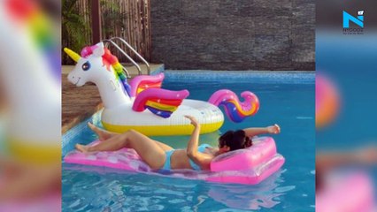Tanishaa Mukerji enjoys her birthday celebrations with mom Tanuja in the pool, see pics and videos