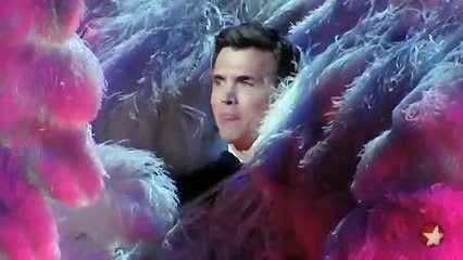 Interview: Ashlee Simpson-Wentz on Her Broadway Debut in "Chicago"