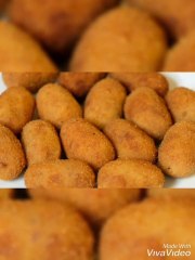CHICKEN CROQUETTES