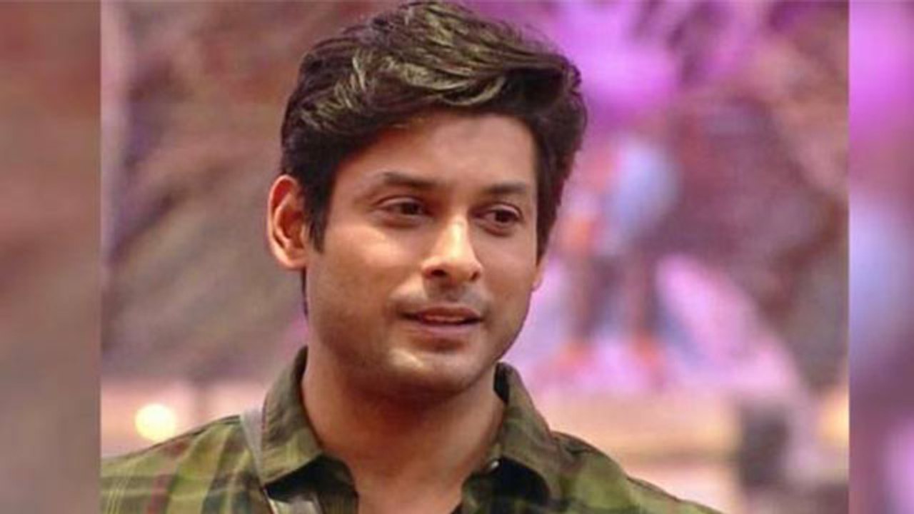 Siddharth Shukla in Delhi to meet Media Students |FilmiBeat