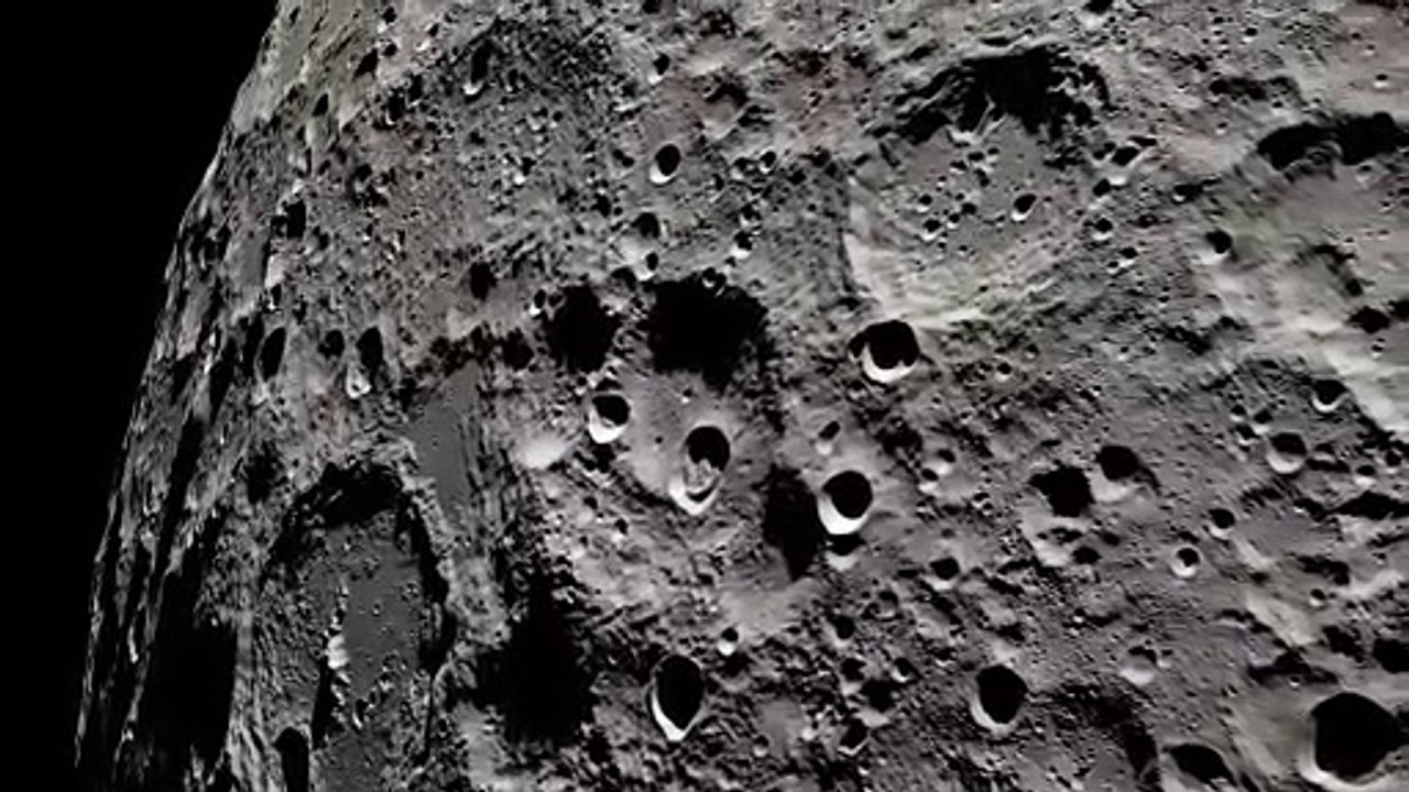 La face cachée de la Lune en 4K