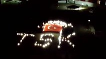 Öğrencilerden yurt binası ışıklarıyla Mehmetçiğe destek mesajı