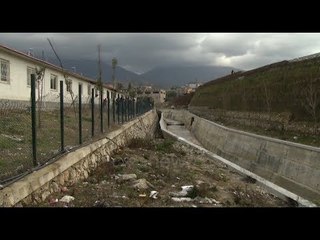 Ora News - Vdekja e 5 vjeçarit në Shkozë, familjarët akuzojnë bashkinë për mungesën e sigurisë
