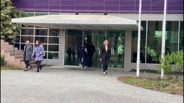 Ora News - Pas raportit të KE, Rama mbledh ministrat dhe deputetët në selinë e PS