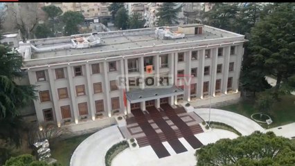 30 minuta para nisjes së tubimit/ Report Tv sjell pamjet me dron nga bulevardi