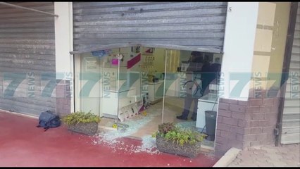 GRABITET DYQANI I CELULAREVE NE BERAT - News, Lajme - Kanali 7