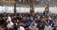Irak Süleymaniye'de koronavirüs nedeniyle cemaatle namaz kılmak yasaklandı
