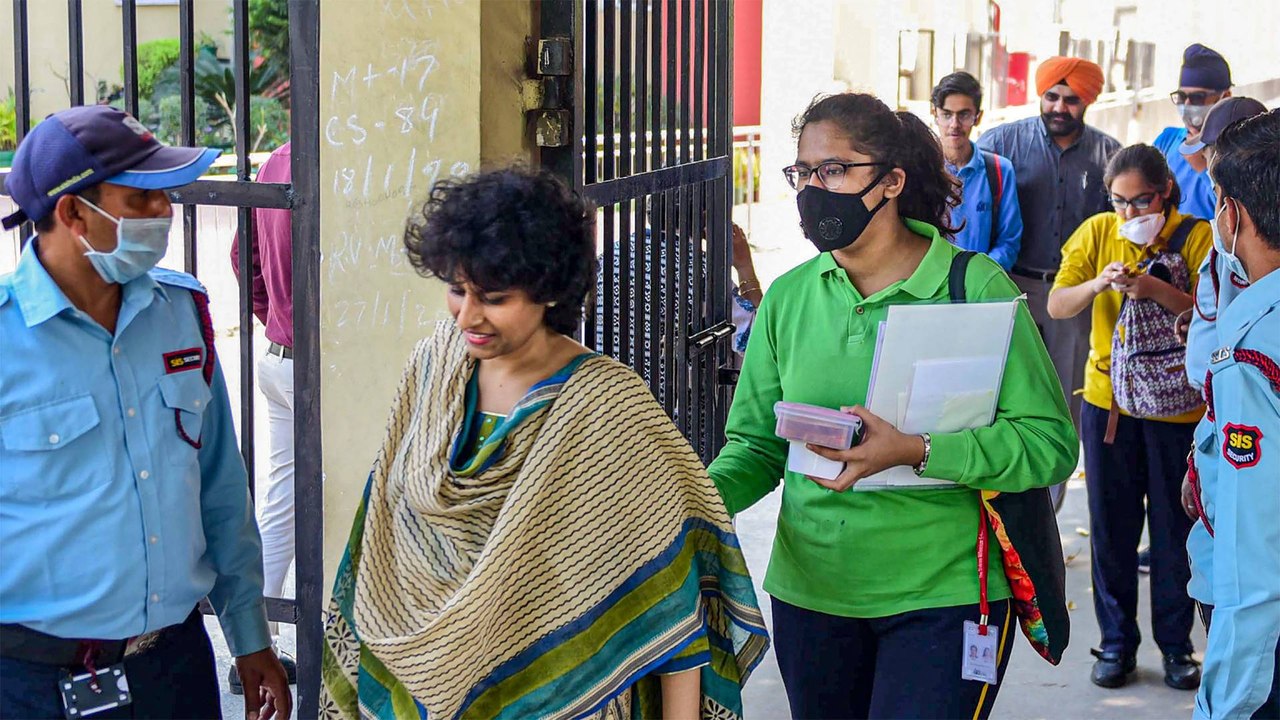 Coronavirus: Suspected case tests negative,Noid...